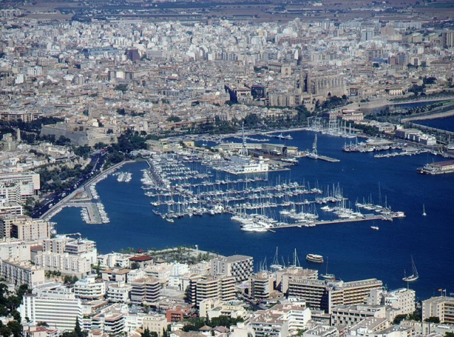 Vista aerea del puerto de Palma